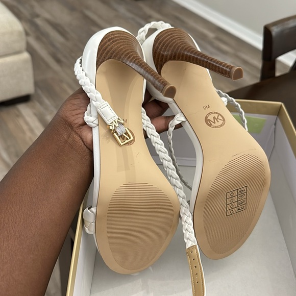 NEVER WORN - Michael Kors Heels - Picture 3 of 3